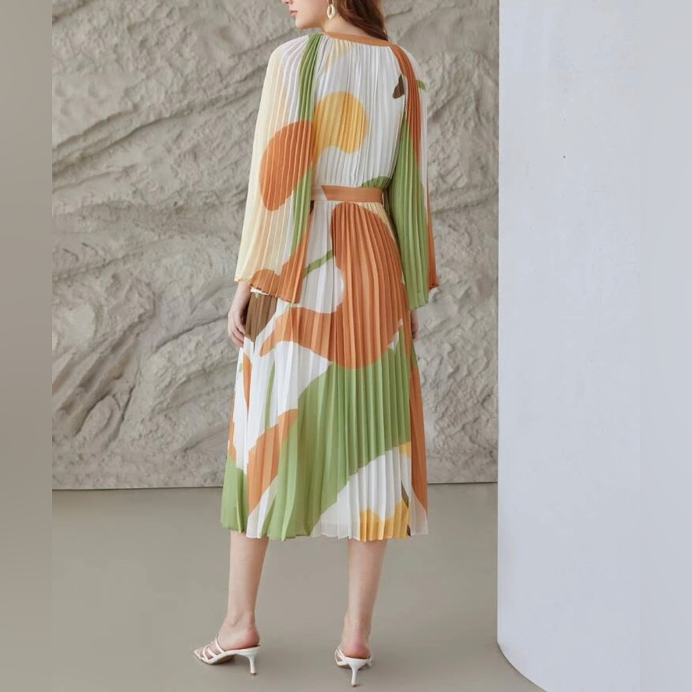 MOTF Premium Elegant Multi Color Pleated Bell Sleeve Dress - Picture 4 of 6